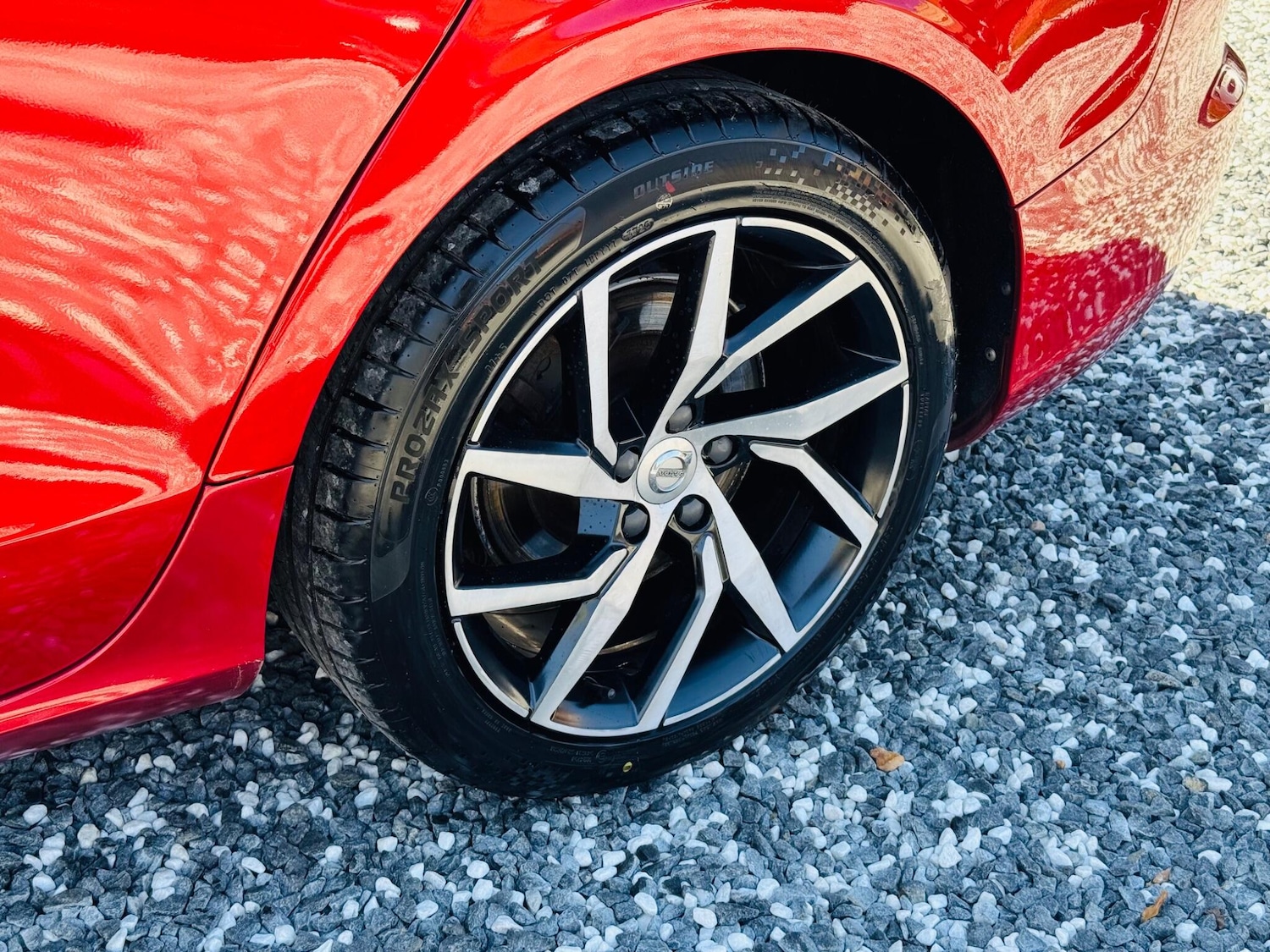 Used Volvo V60 2018 for sale - 78048233: Photo 33