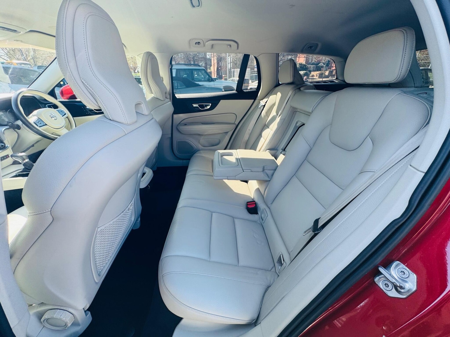 Used Volvo V60 2018 for sale - 78048233: Photo 53