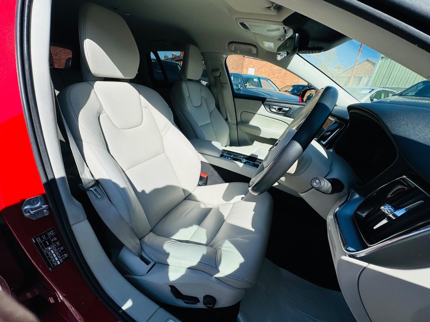 Used Volvo V60 2018 for sale - 78048233: Photo 6