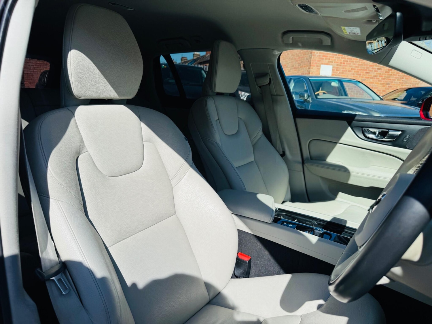 Used Volvo V60 2018 for sale - 78048233: Photo 71