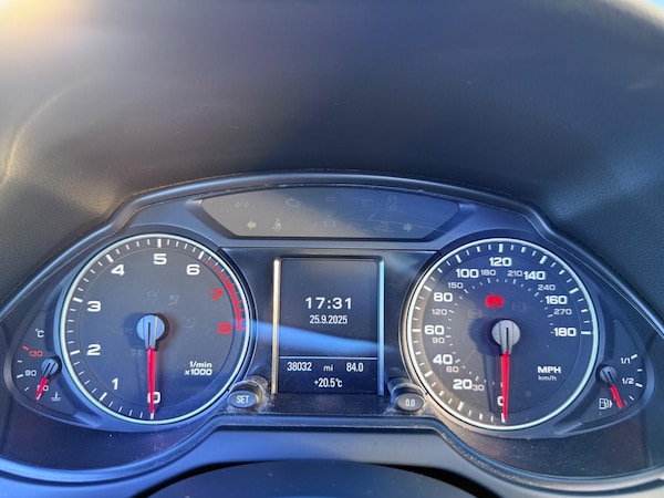 Used Audi Q5 2011 for sale - 76071954: Photo 45