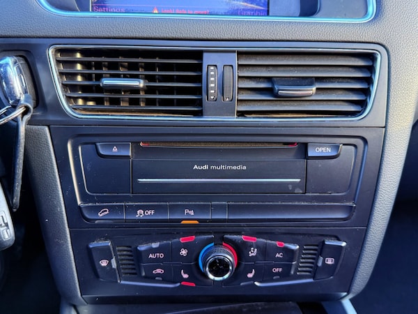 Used Audi Q5 2011 for sale - 76071954: Photo 48