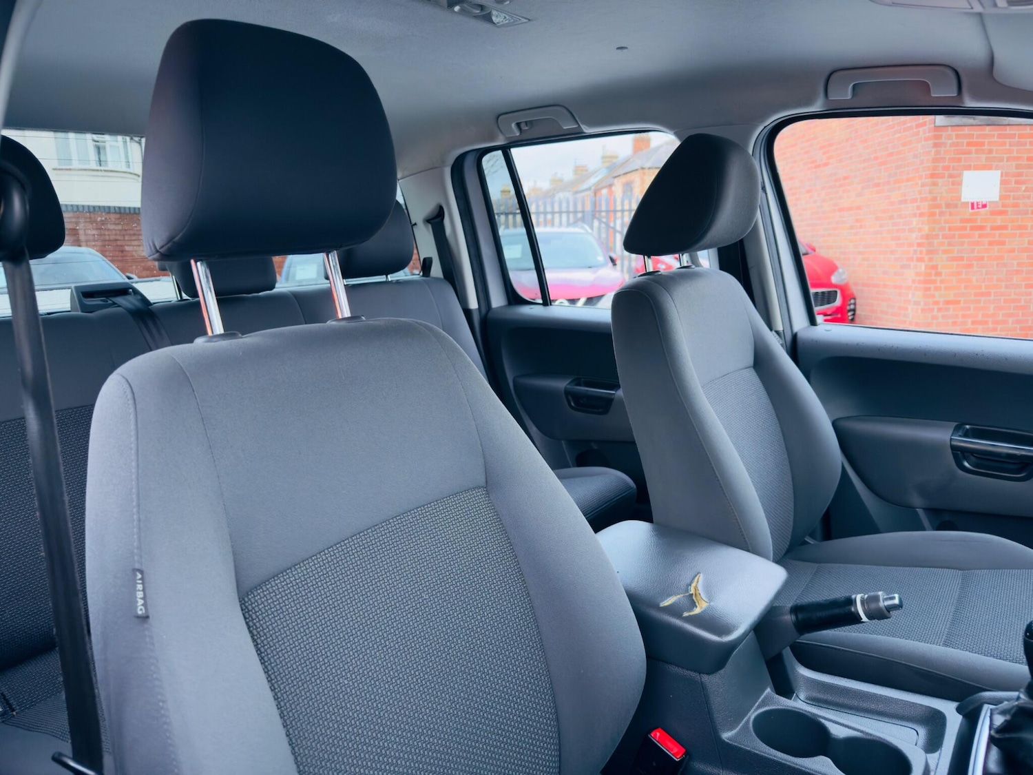 Used Volkswagen Amarok 2015 for sale - 76823627: Photo 36