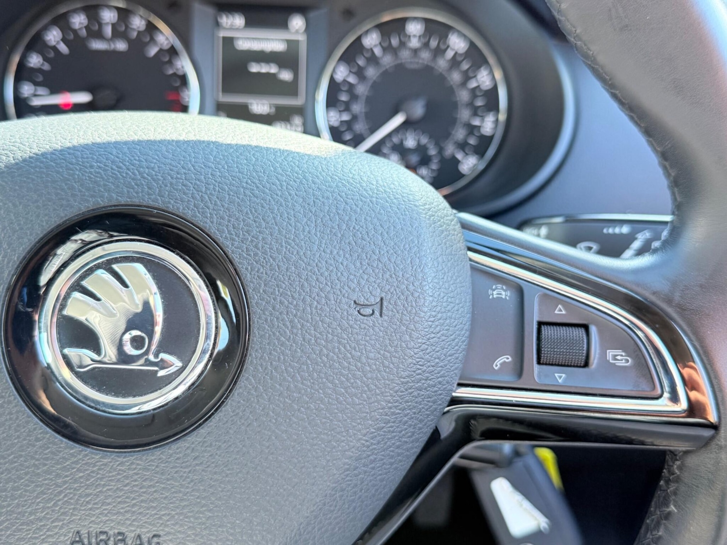 Used Skoda Octavia 2015 for sale - 76167483: Photo 42