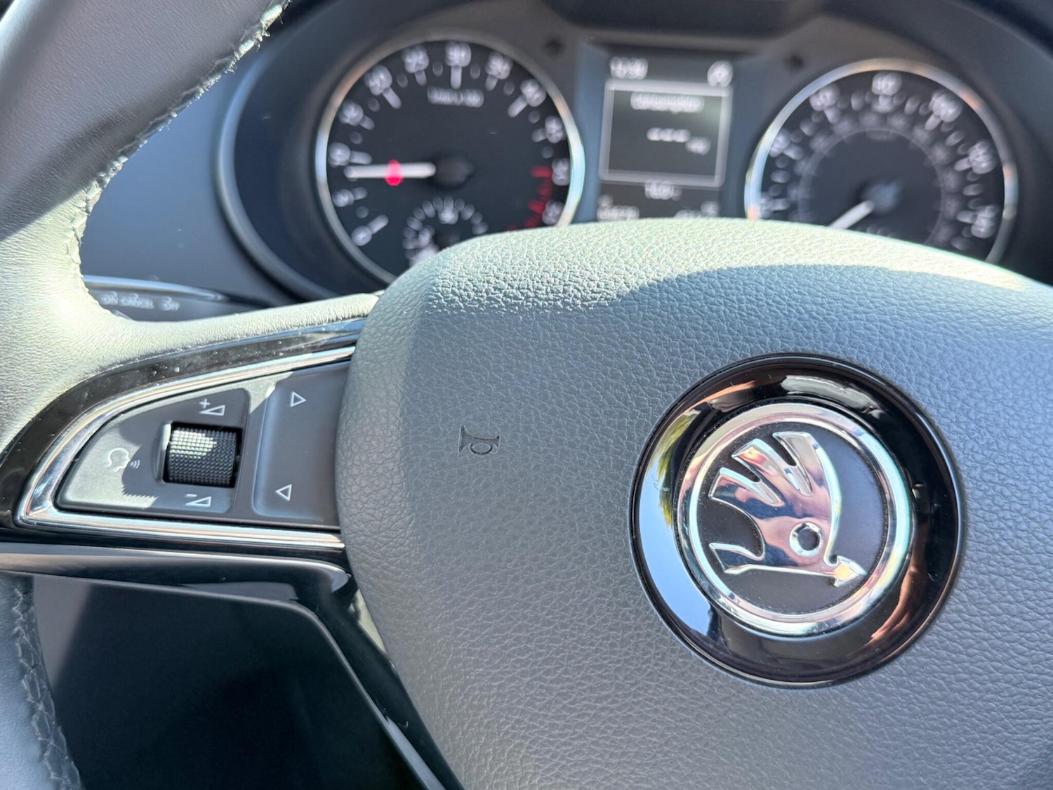 Used Skoda Octavia 2015 for sale - 76167483: Photo 43