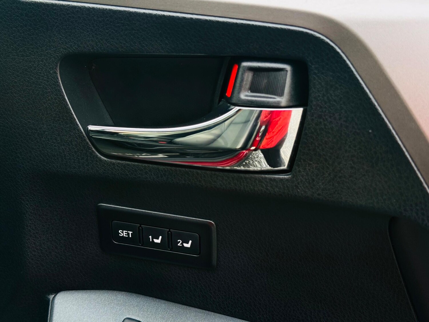 Used Toyota RAV4 for sale - 77612916: Photo 84