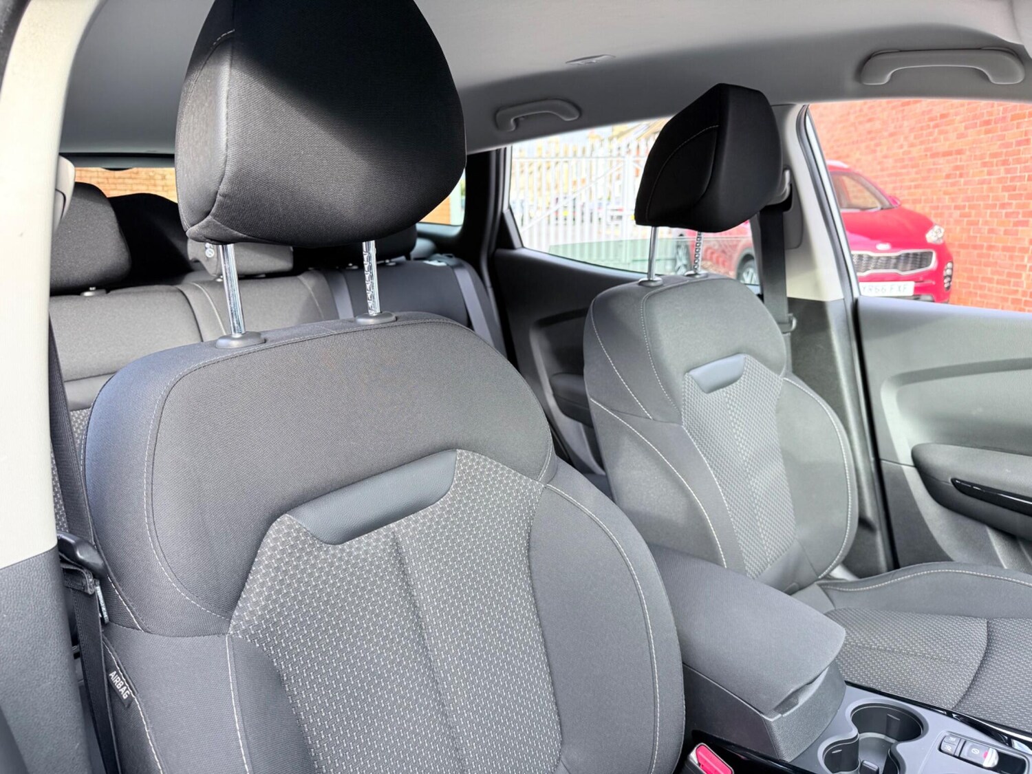 Used Renault Kadjar 2017 for sale - 76850529: Photo 31