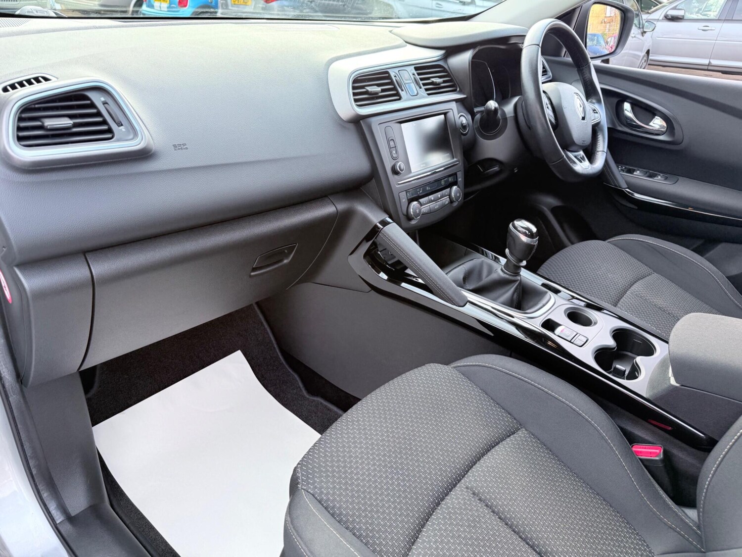 Used Renault Kadjar 2017 for sale - 76850529: Photo 35