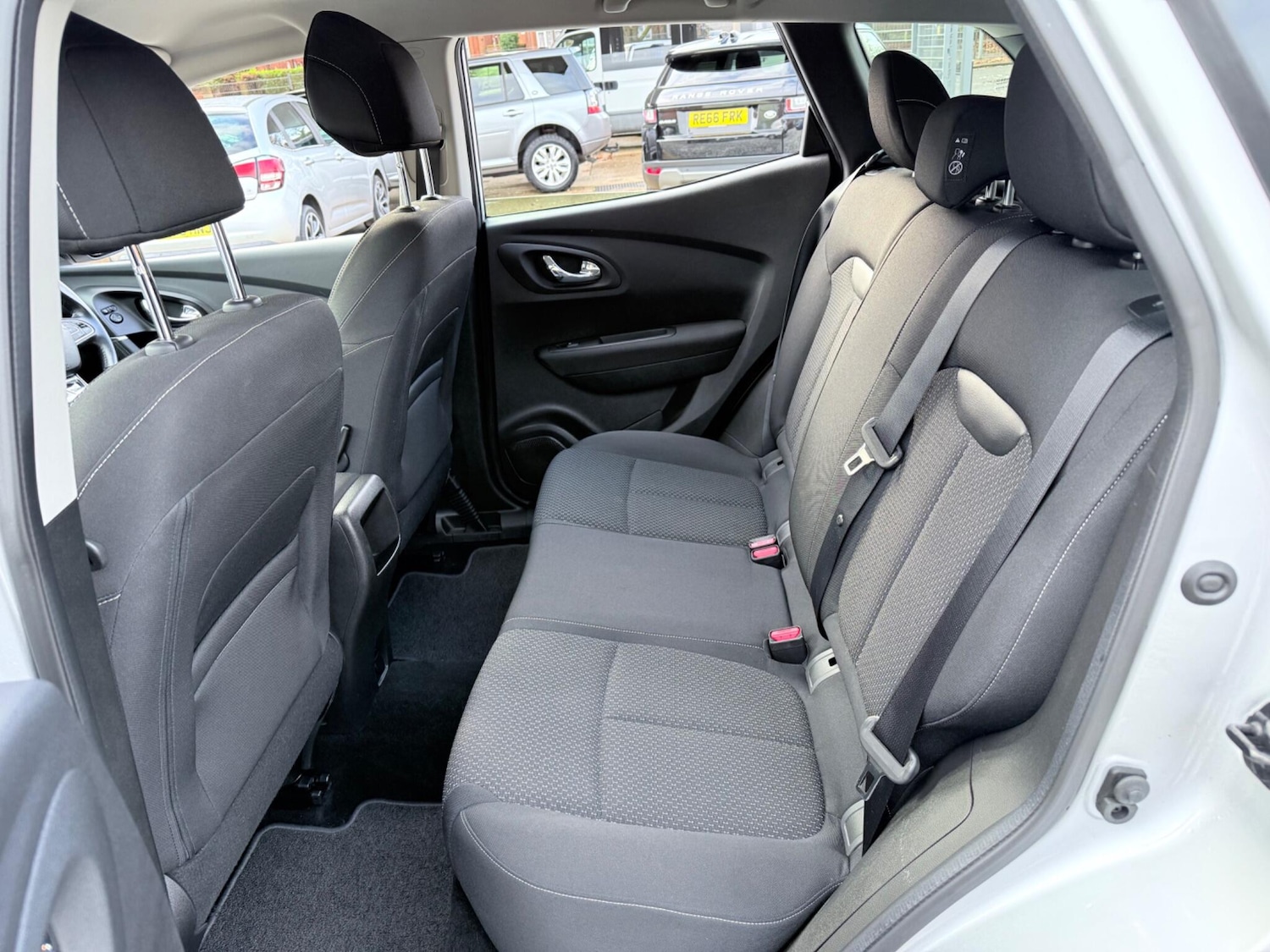 Used Renault Kadjar 2017 for sale - 76850529: Photo 37