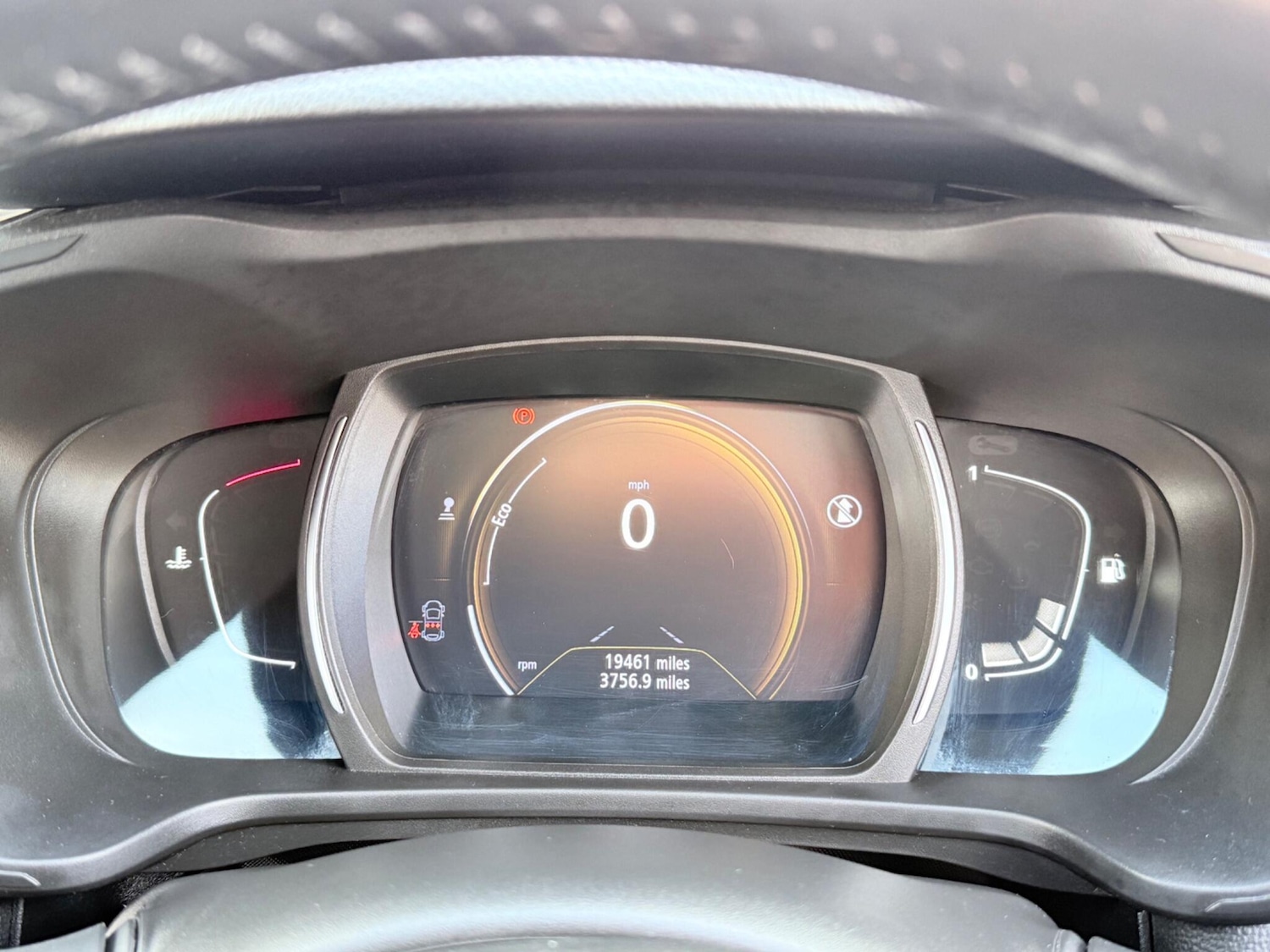 Used Renault Kadjar 2017 for sale - 76850529: Photo 45