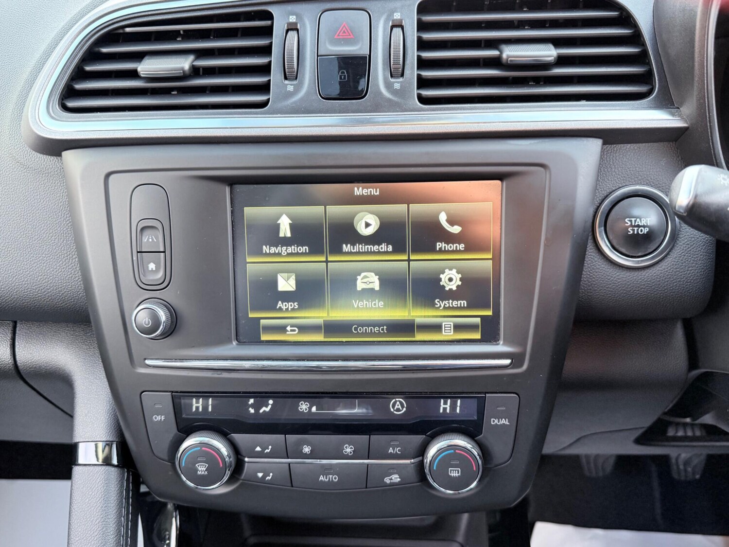 Used Renault Kadjar 2017 for sale - 76850529: Photo 50