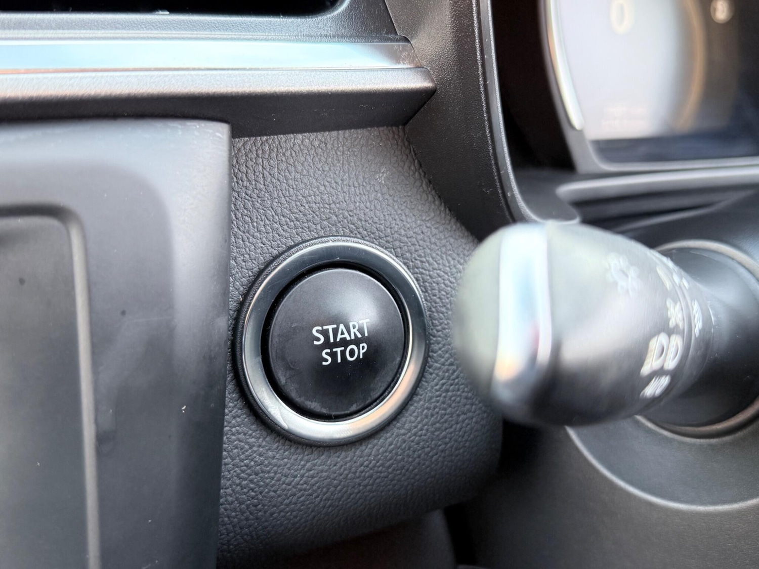 Used Renault Kadjar 2017 for sale - 76850529: Photo 51