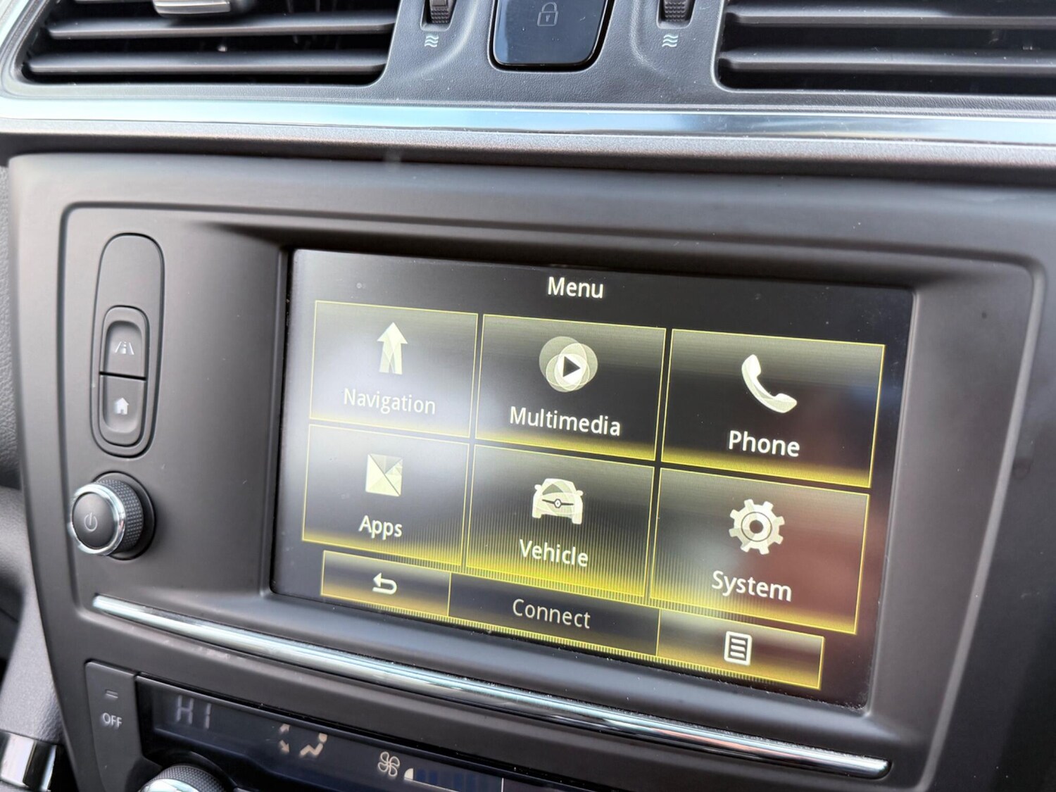 Used Renault Kadjar 2017 for sale - 76850529: Photo 52