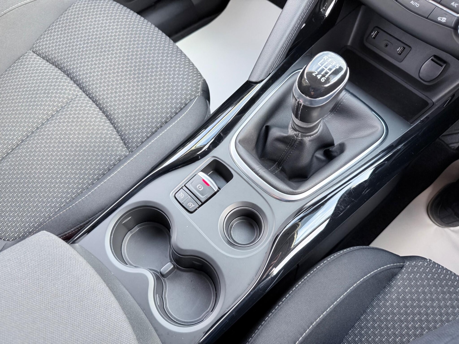 Used Renault Kadjar 2017 for sale - 76850529: Photo 60