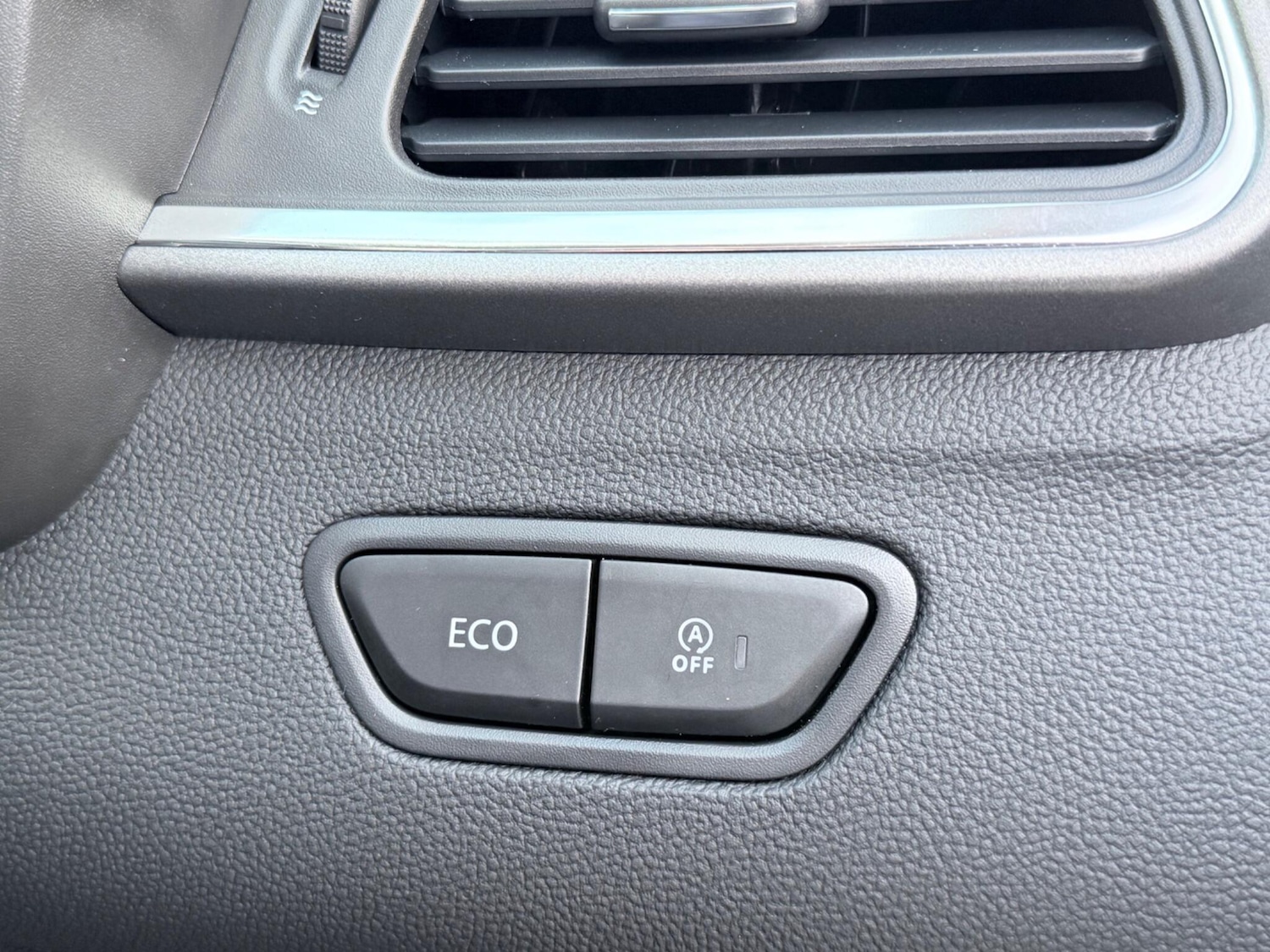 Used Renault Kadjar 2017 for sale - 76850529: Photo 65