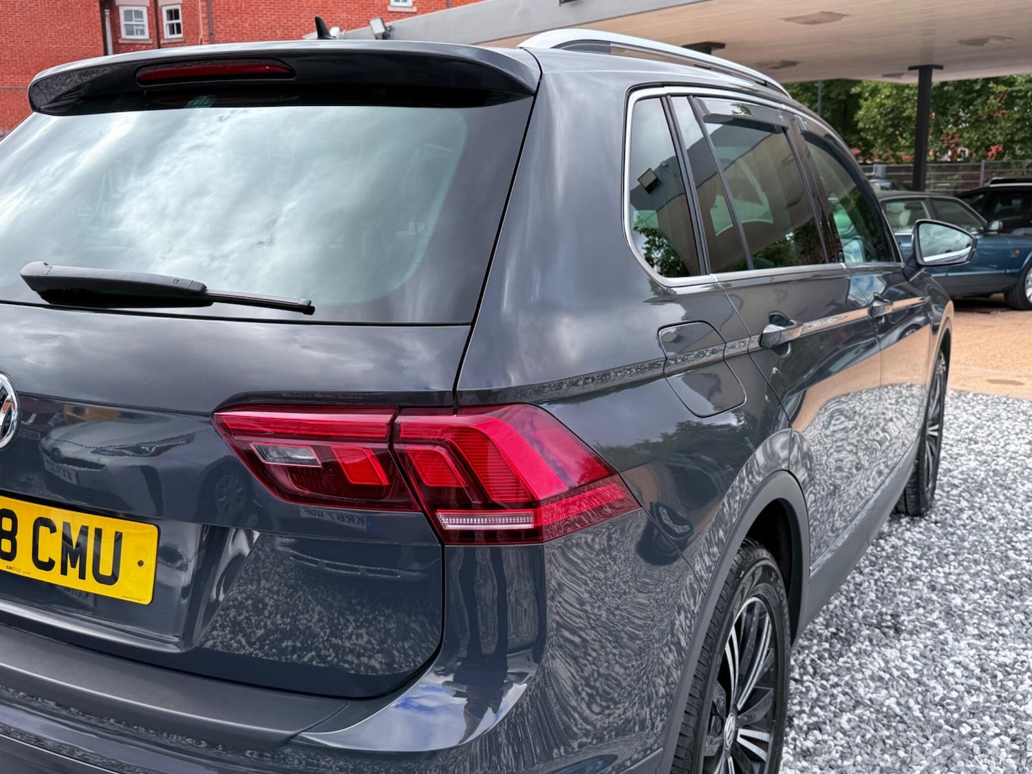 Used Volkswagen Tiguan 2018 for sale - 76360716: Photo 28