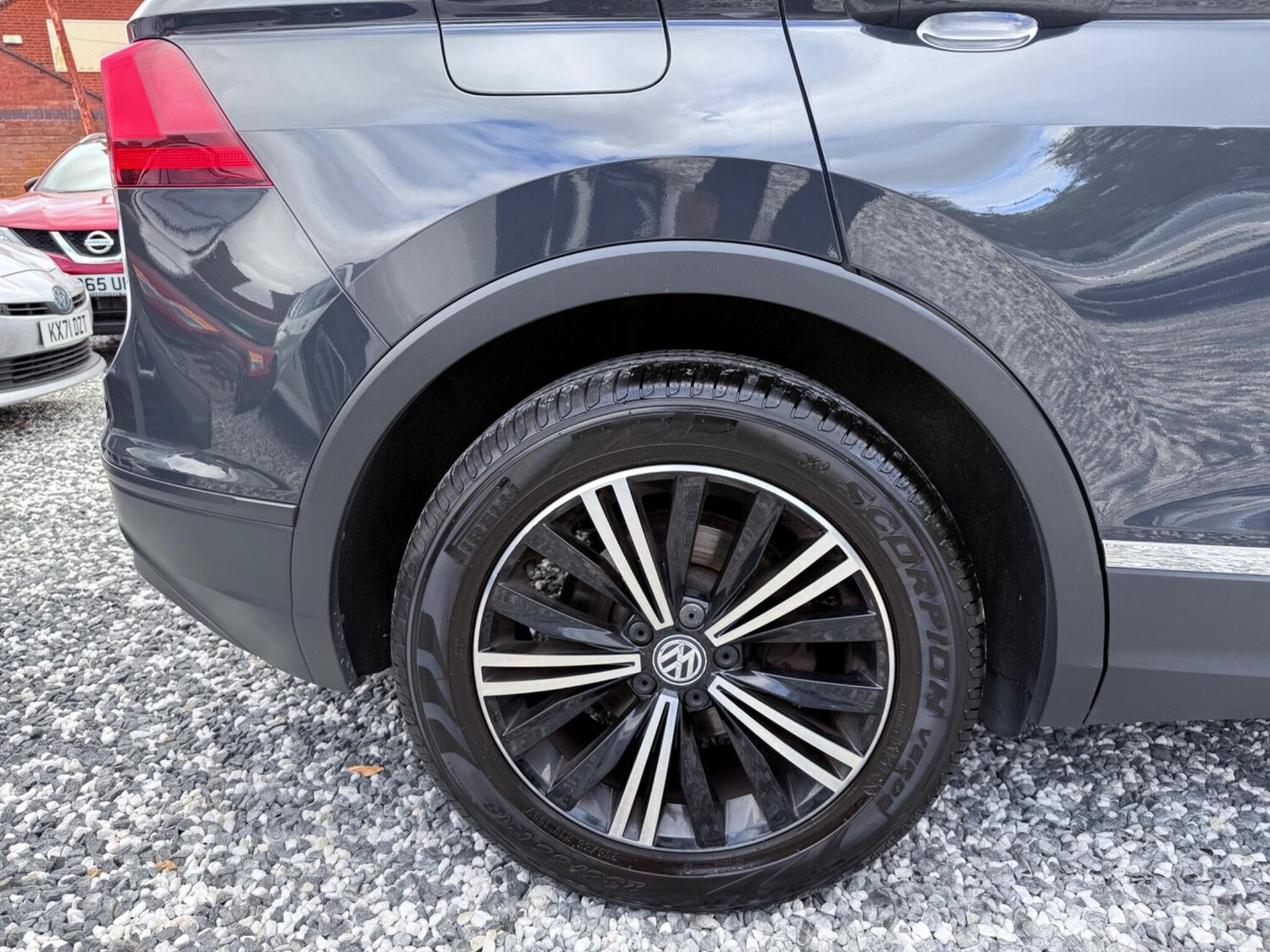 Used Volkswagen Tiguan 2018 for sale - 76360716: Photo 31