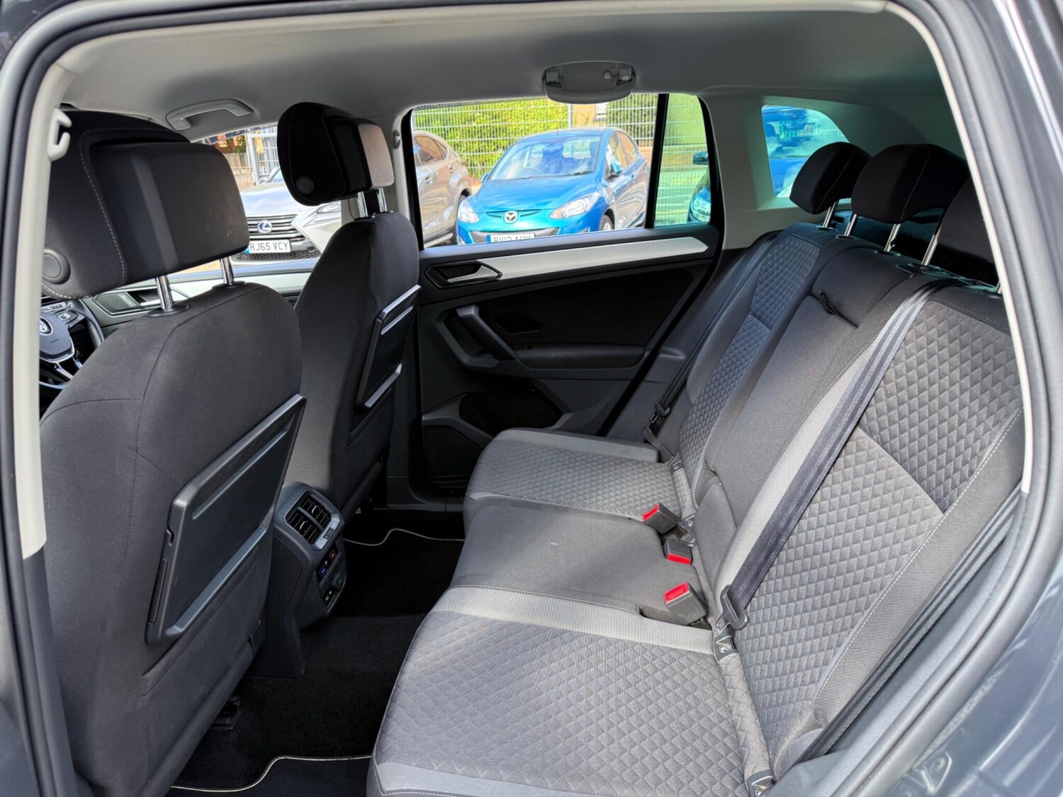 Used Volkswagen Tiguan 2018 for sale - 76360716: Photo 42