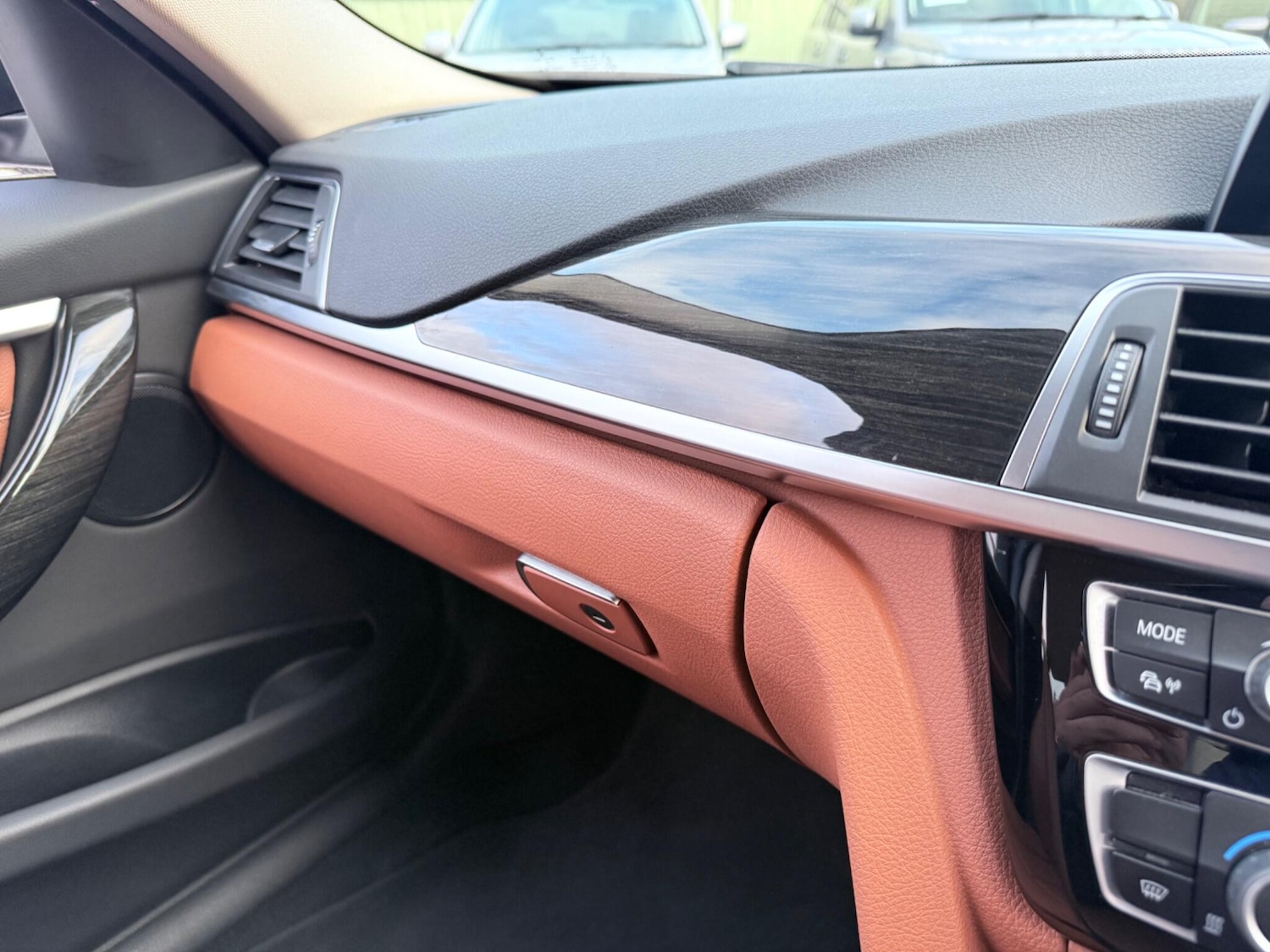 Used BMW 3 Series 2017 for sale - 76753091: Photo 88