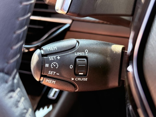 Used Peugeot 208 2023 for sale - 75257131: Photo 89