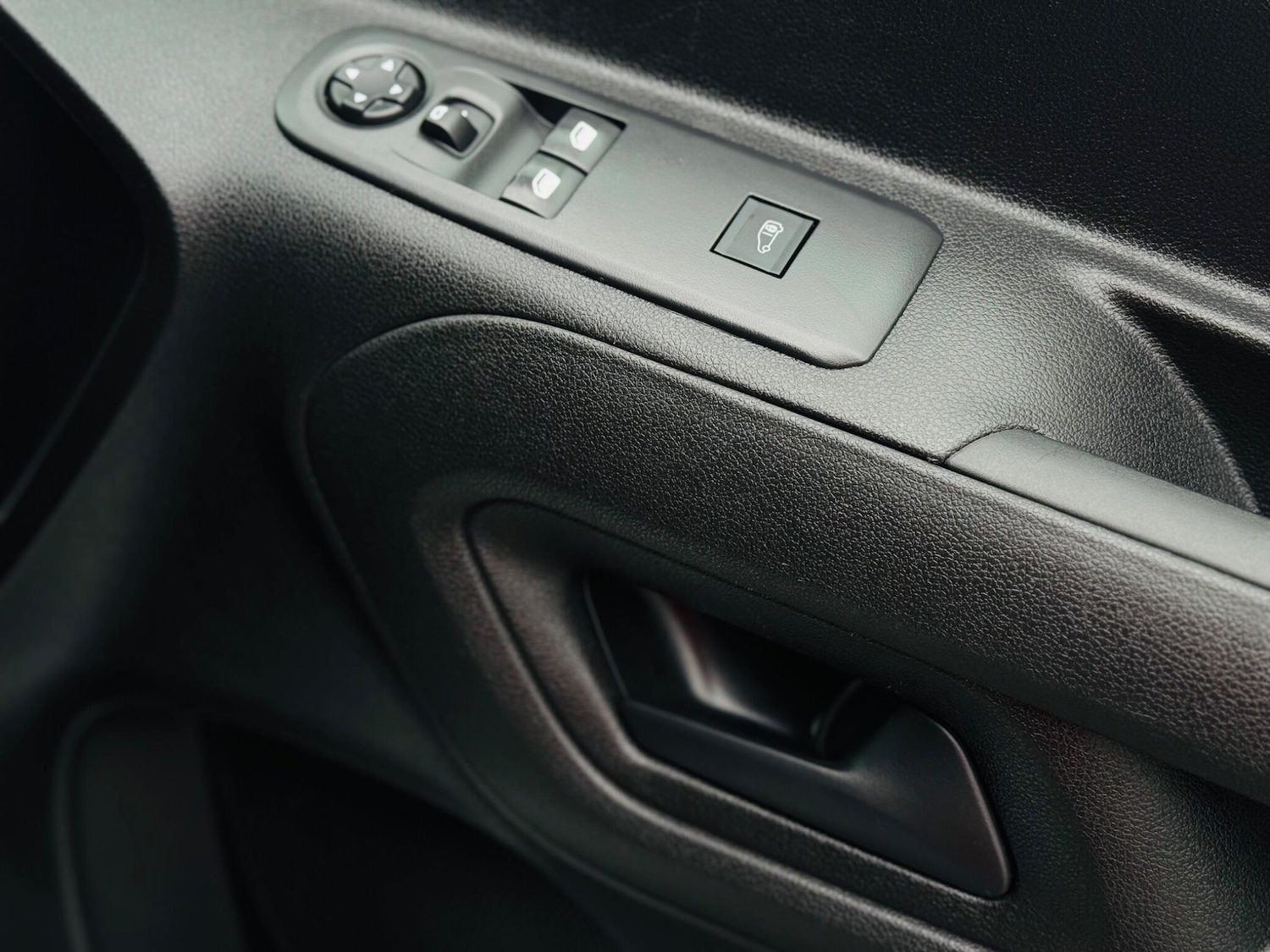 Used Peugeot Partner 2023 for sale - 77456495: Photo 17