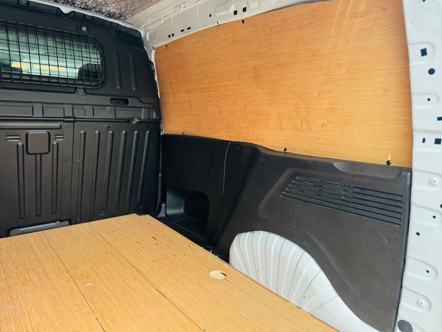 Used Peugeot Partner 2023 for sale - 77456495: Photo 41