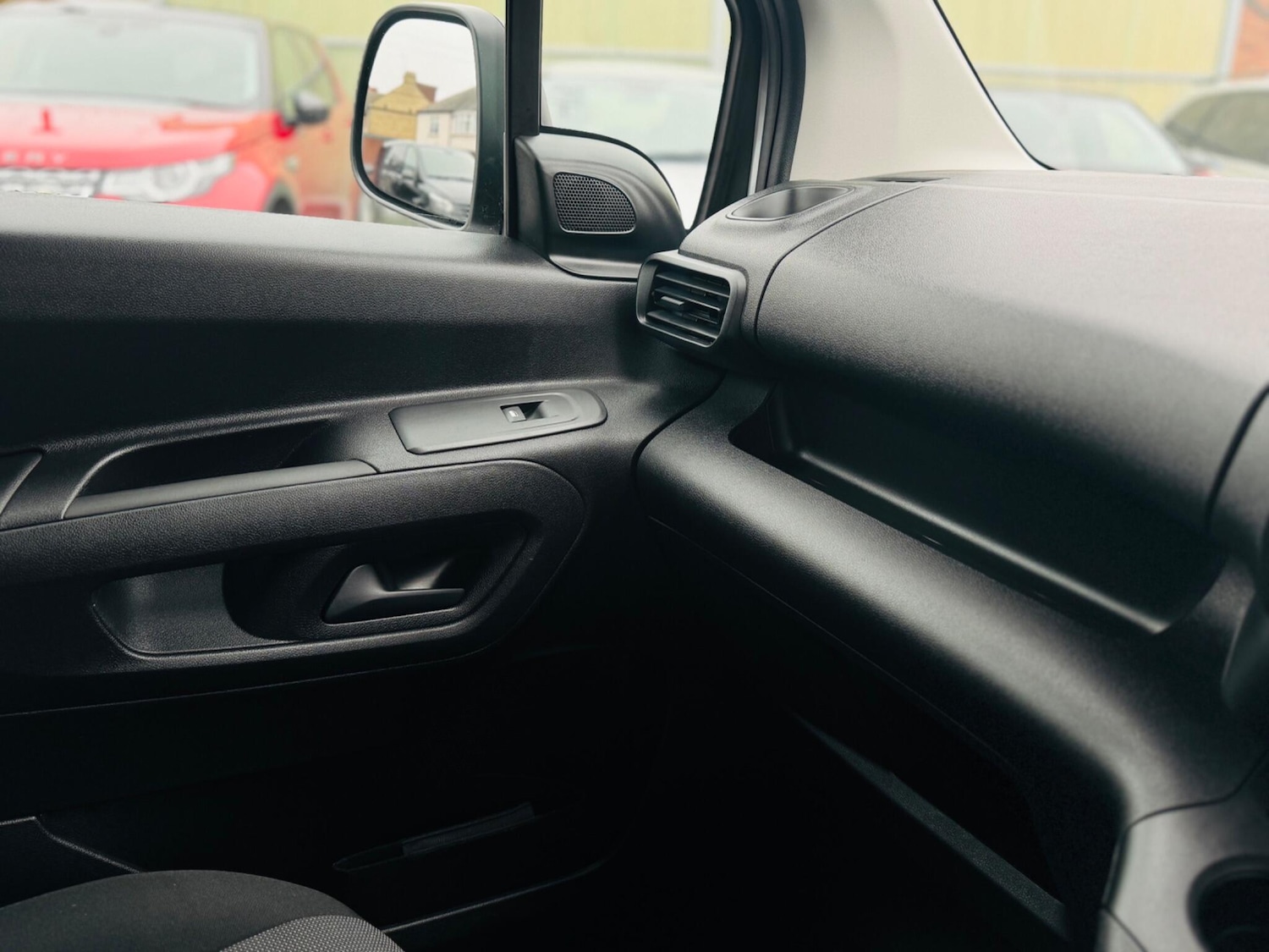 Used Peugeot Partner 2023 for sale - 77456495: Photo 52