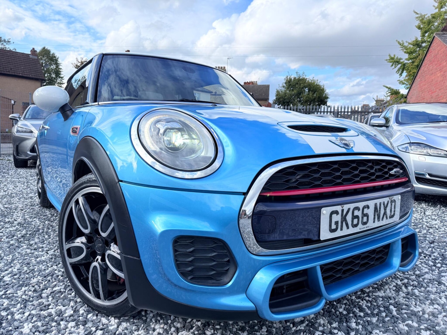 Used MINI Hatch 2016 for sale - 76041877: Photo 5