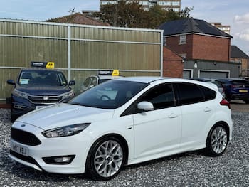 Used Ford Focus 2017 for sale - 79658386: Photo