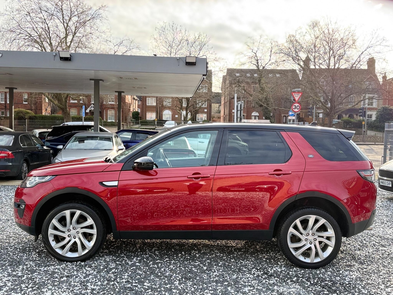 Used Land Rover Discovery Sport 2015 for sale - 77925764: Photo 11