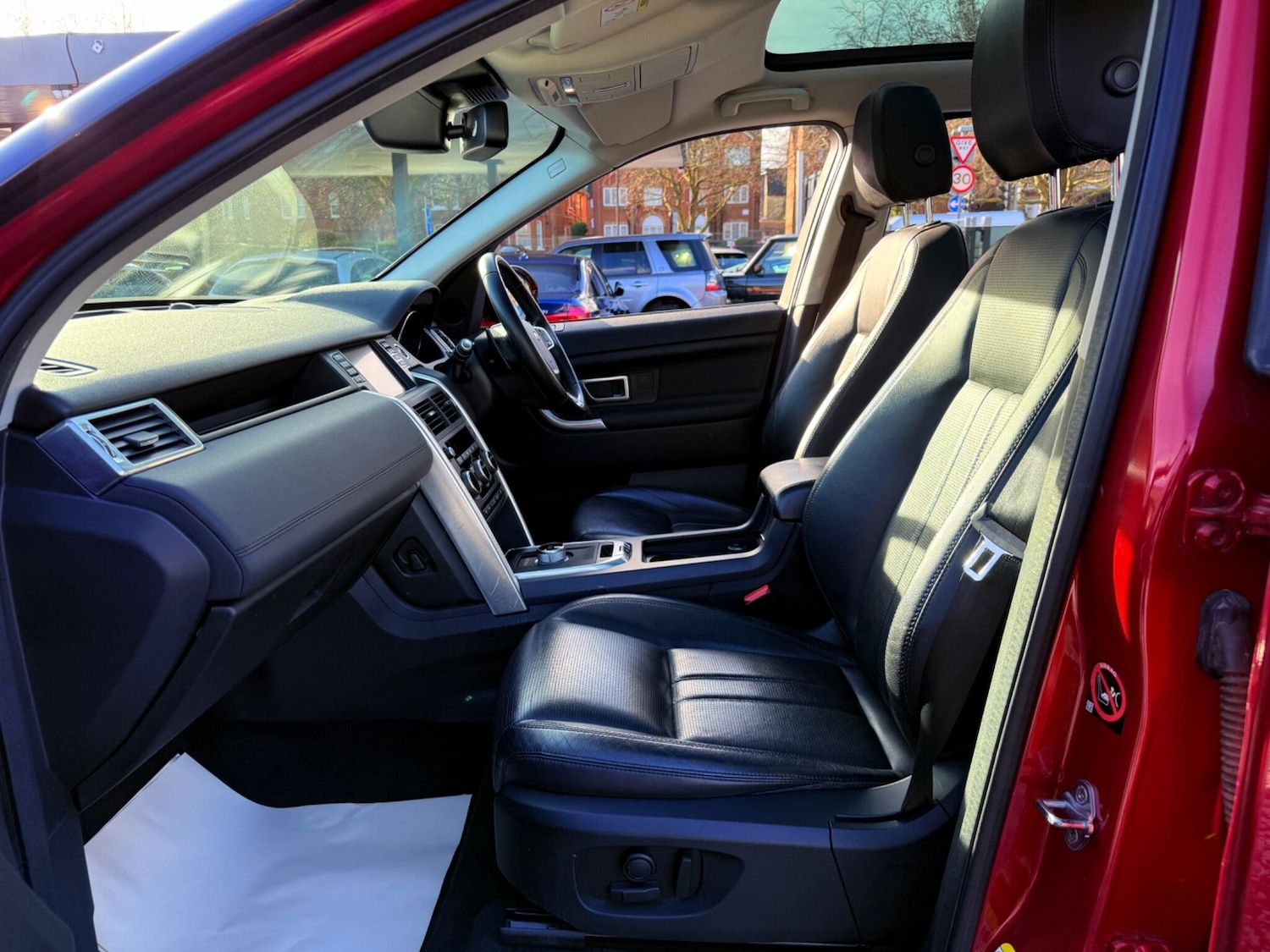 Used Land Rover Discovery Sport 2015 for sale - 77925764: Photo 39