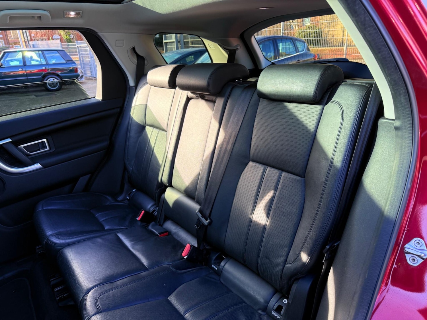 Used Land Rover Discovery Sport 2015 for sale - 77925764: Photo 43