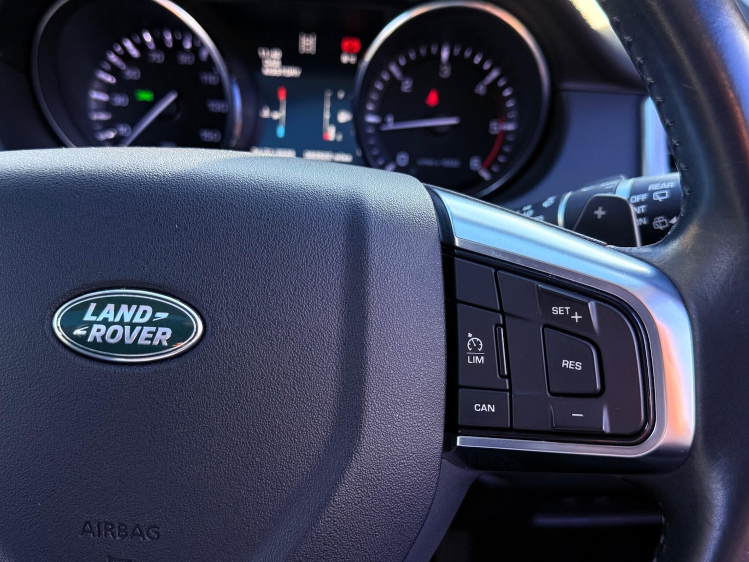 Used Land Rover Discovery Sport 2015 for sale - 77925764: Photo 60