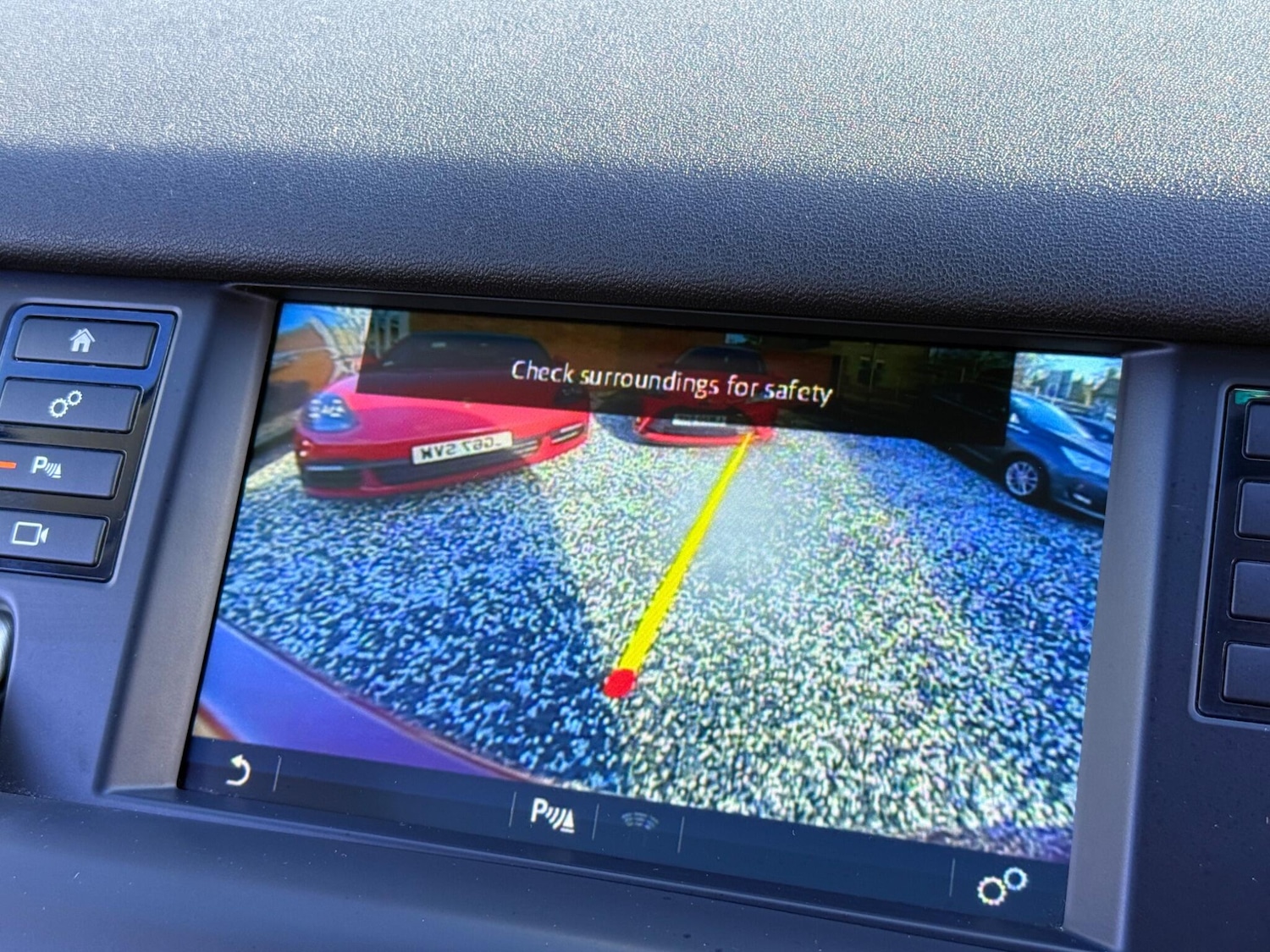 Used Land Rover Discovery Sport 2015 for sale - 77925764: Photo 64