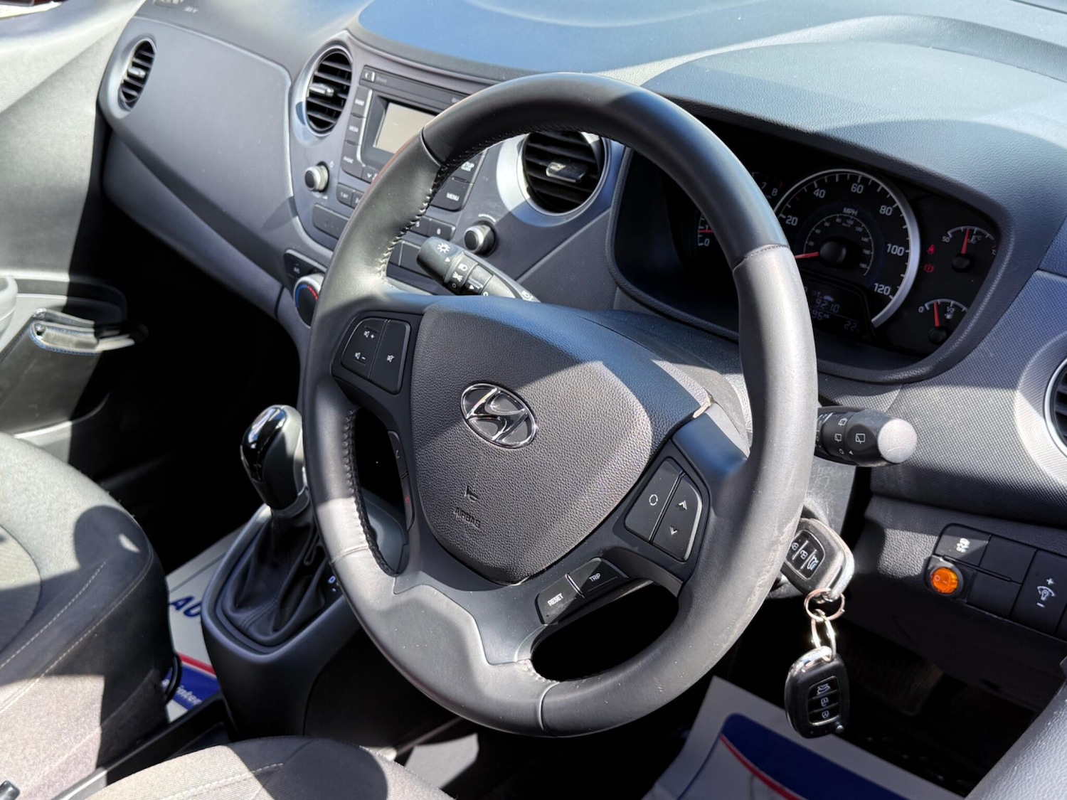 Used Hyundai i10 2018 for sale - 76988400: Photo 39