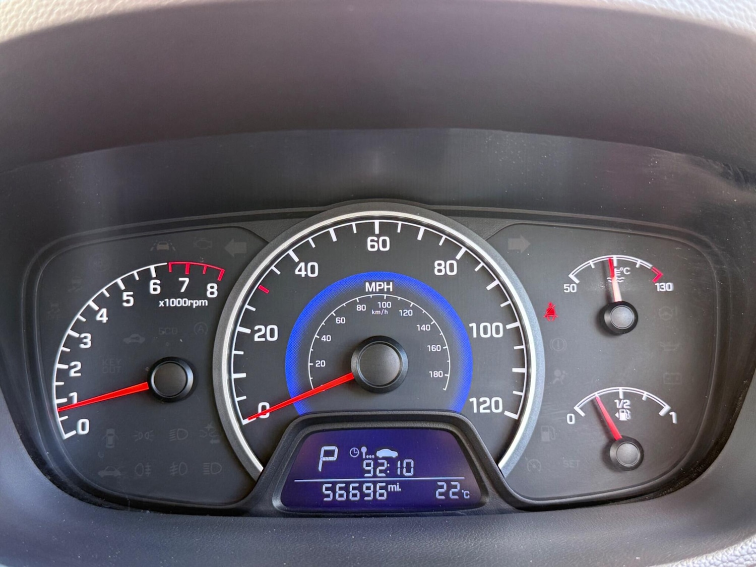 Used Hyundai i10 2018 for sale - 76988400: Photo 40