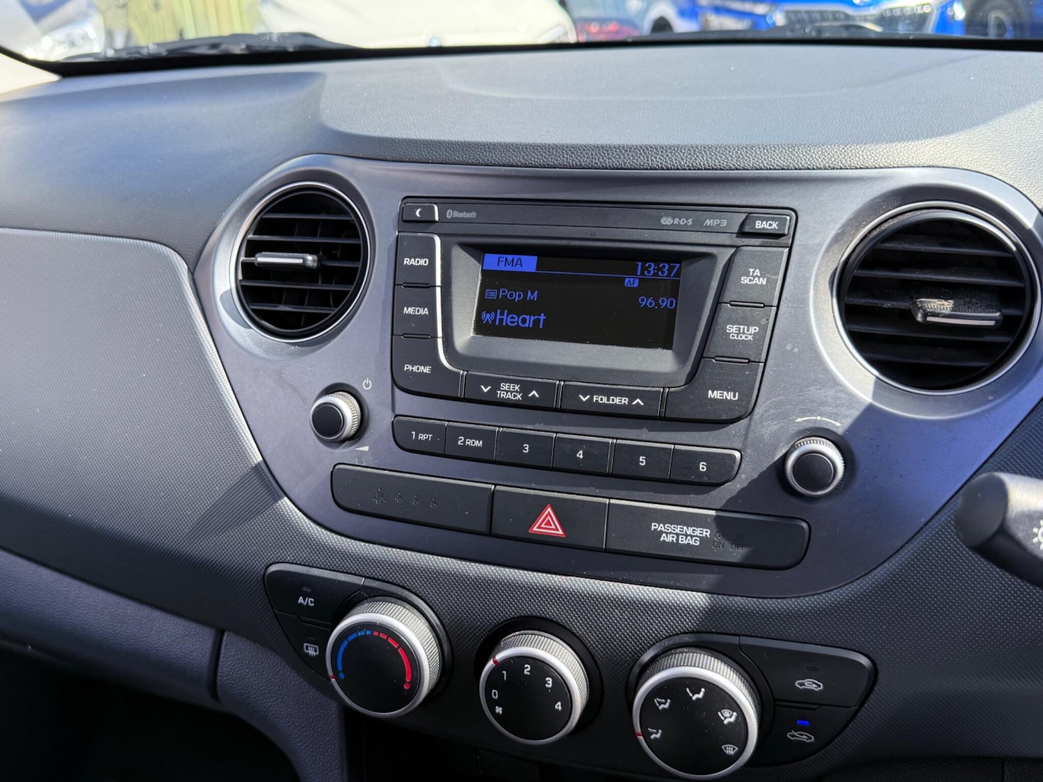 Used Hyundai i10 2018 for sale - 76988400: Photo 44