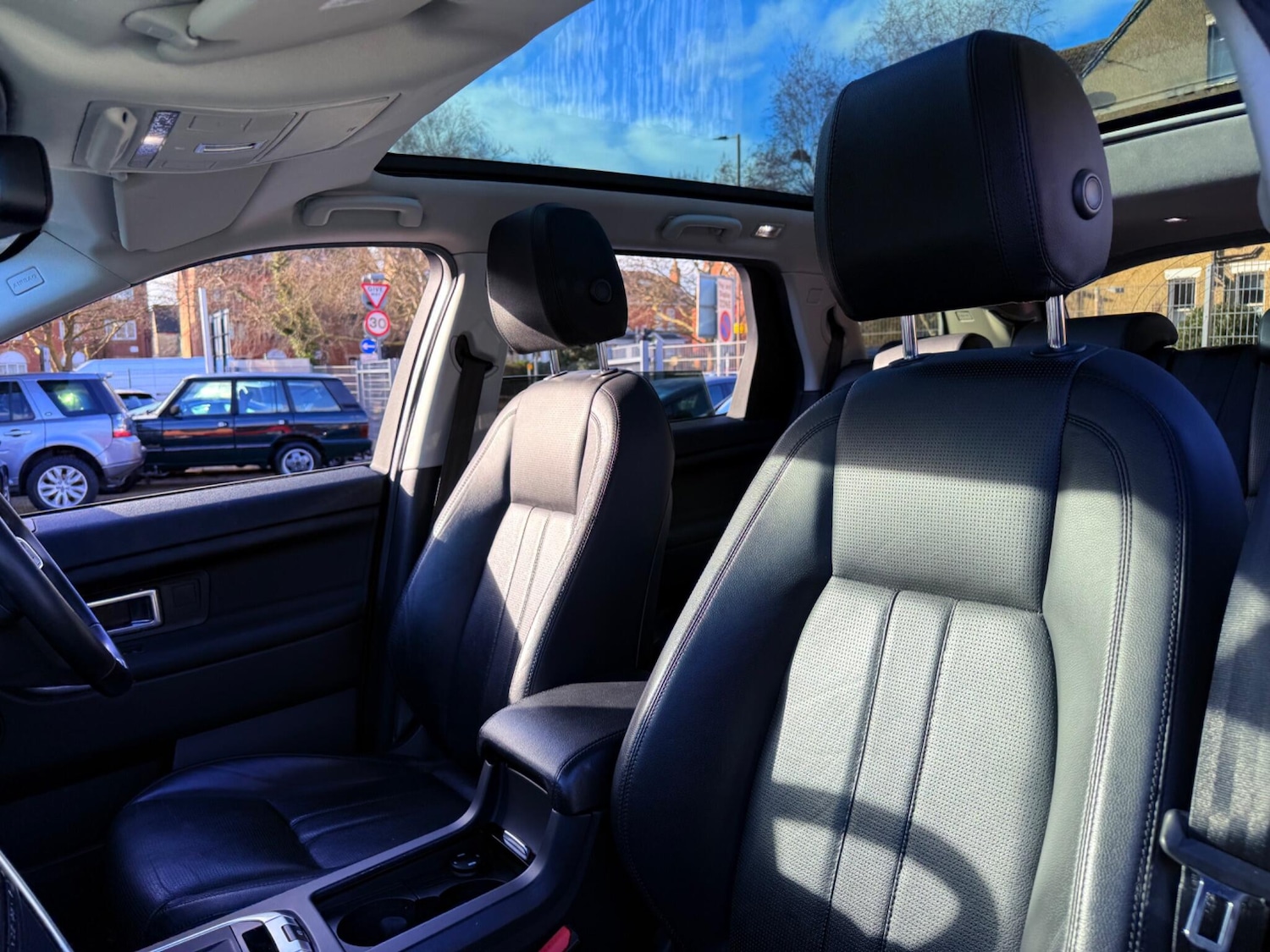 Used Land Rover Discovery Sport 2015 for sale - 77315386: Photo 36