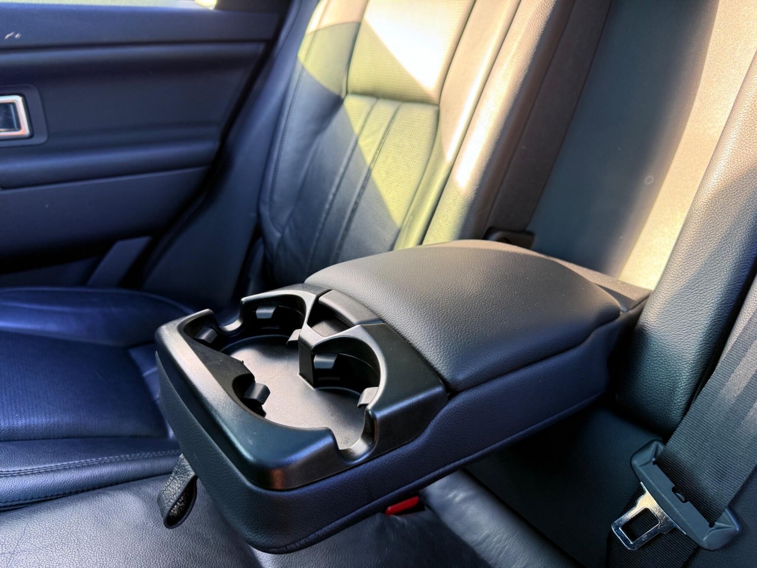 Used Land Rover Discovery Sport 2015 for sale - 77315386: Photo 41