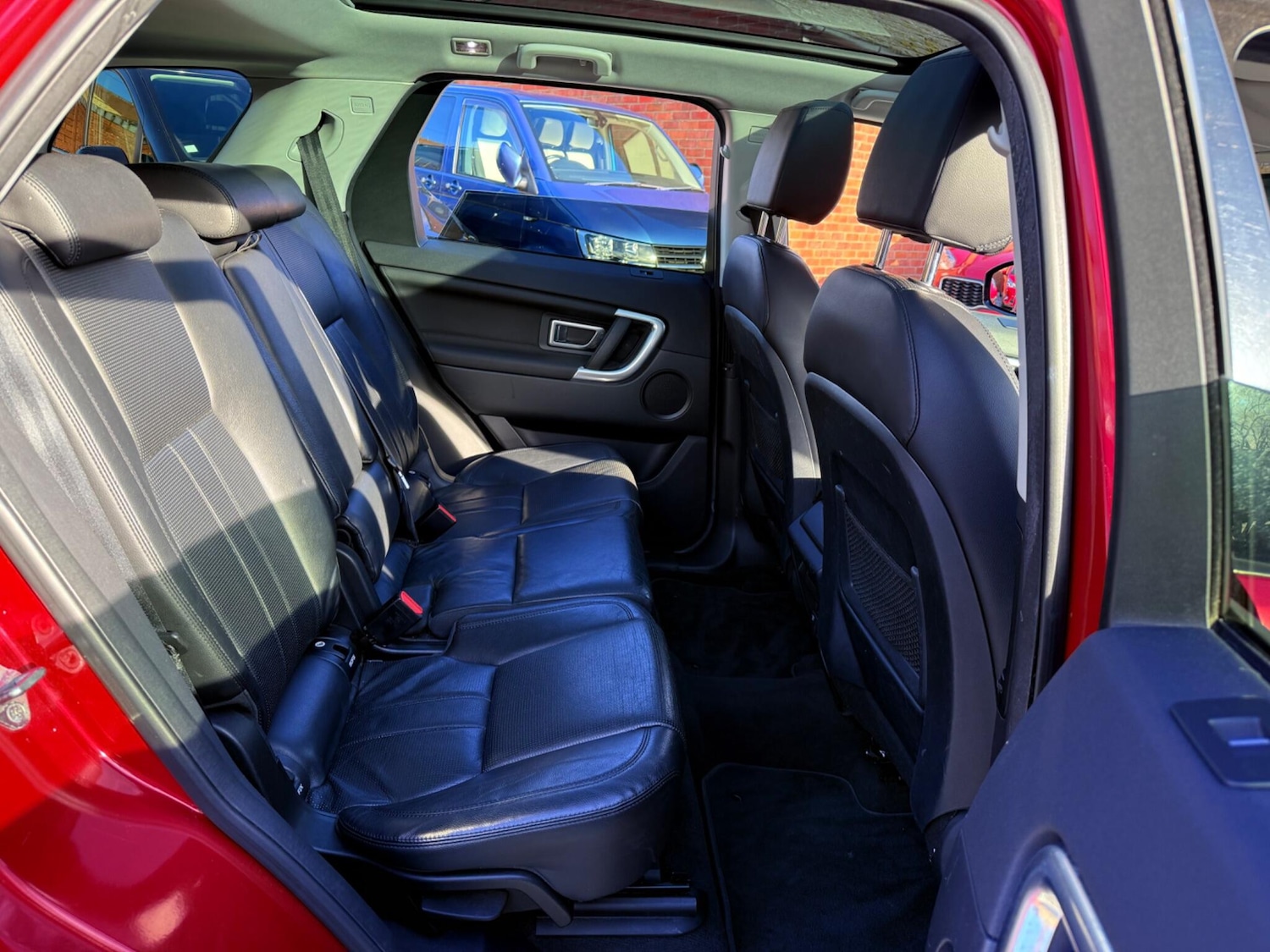 Used Land Rover Discovery Sport 2015 for sale - 77315386: Photo 46