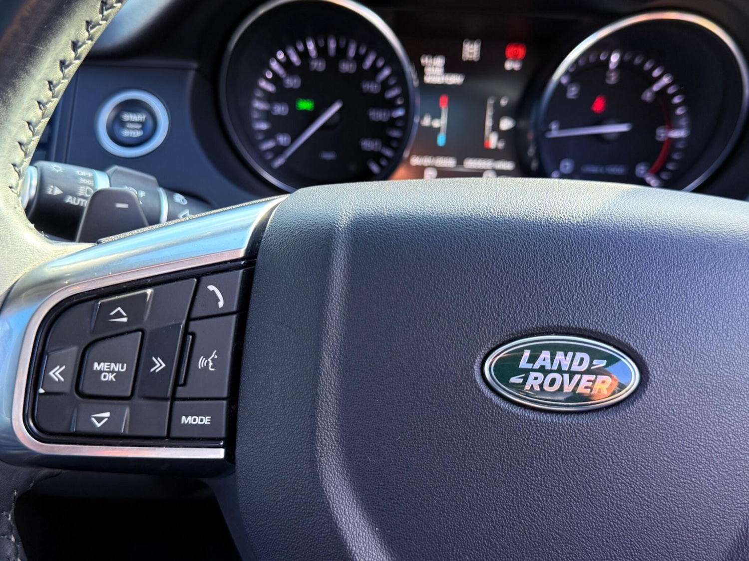 Used Land Rover Discovery Sport 2015 for sale - 77315386: Photo 57