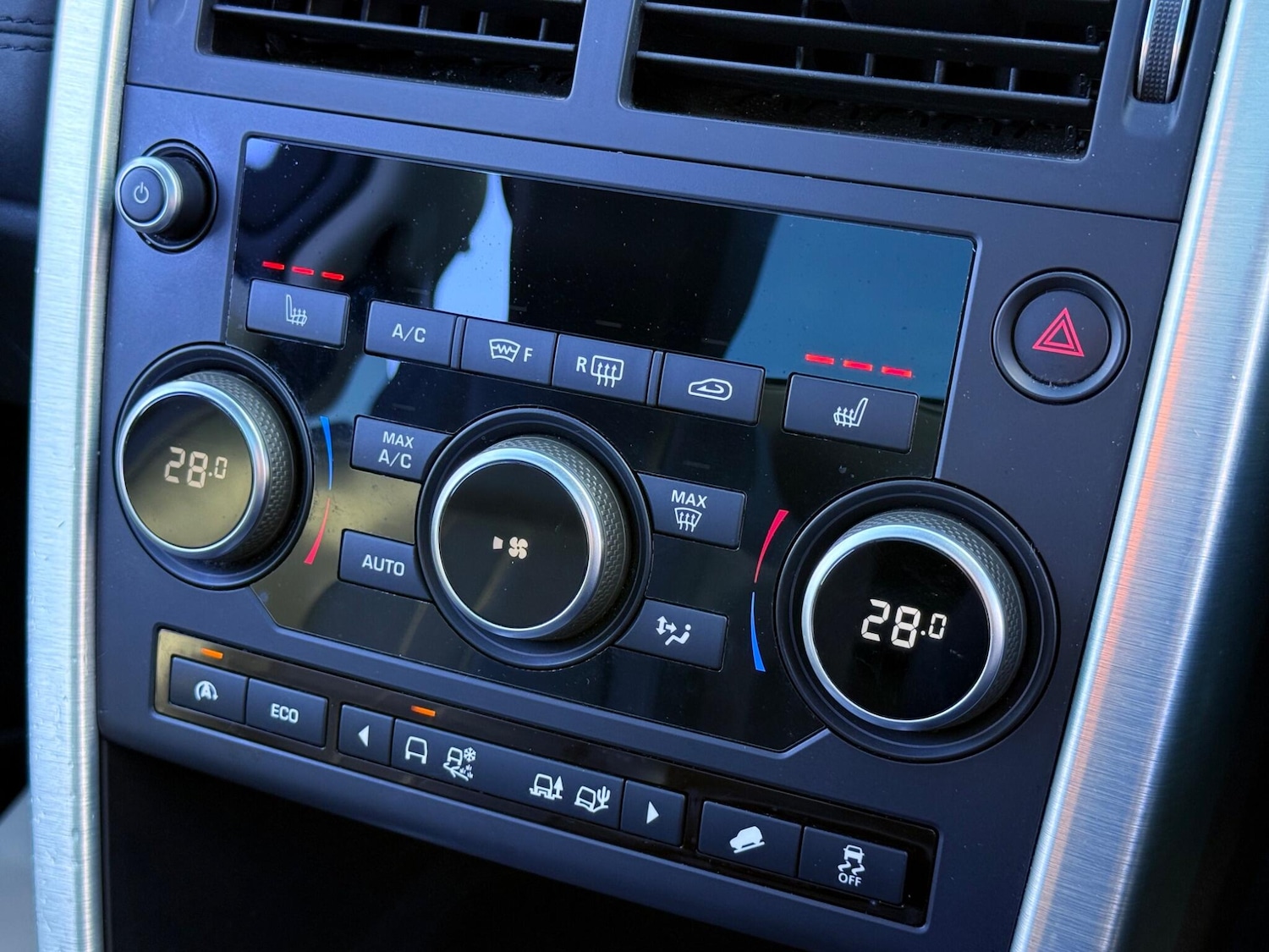 Used Land Rover Discovery Sport 2015 for sale - 77315386: Photo 64