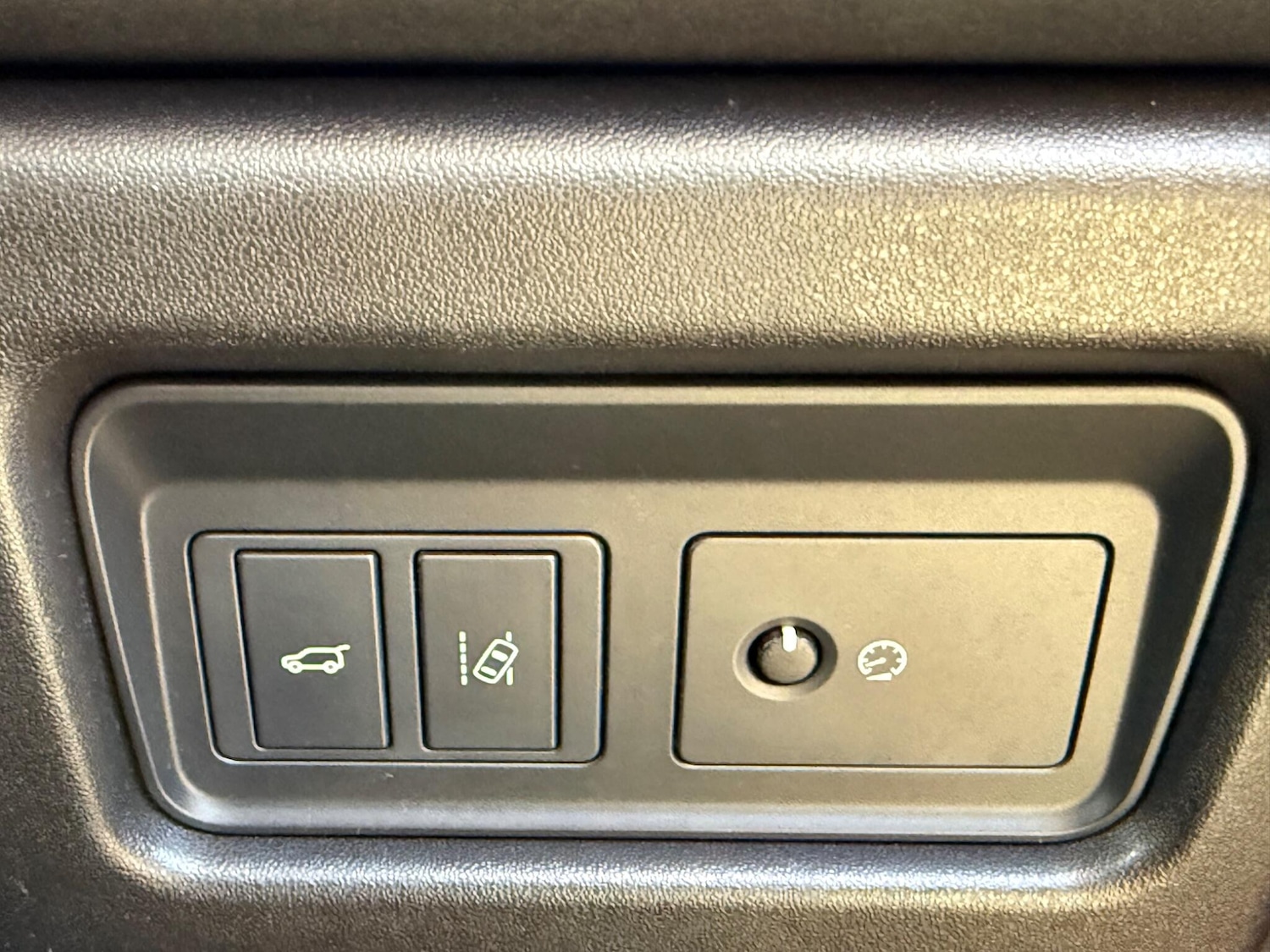 Used Land Rover Discovery Sport 2015 for sale - 77315386: Photo 72