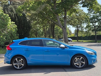 Used Volvo V40 2014 for sale - 78684736: Photo