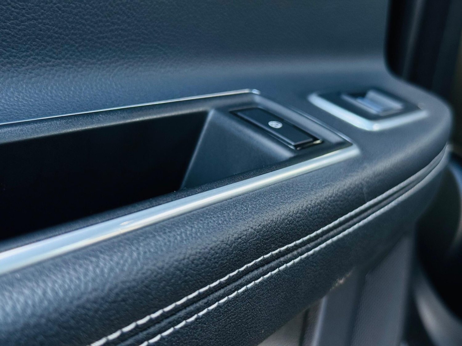 Used Jaguar XF 2017 for sale - 78062763: Photo 51