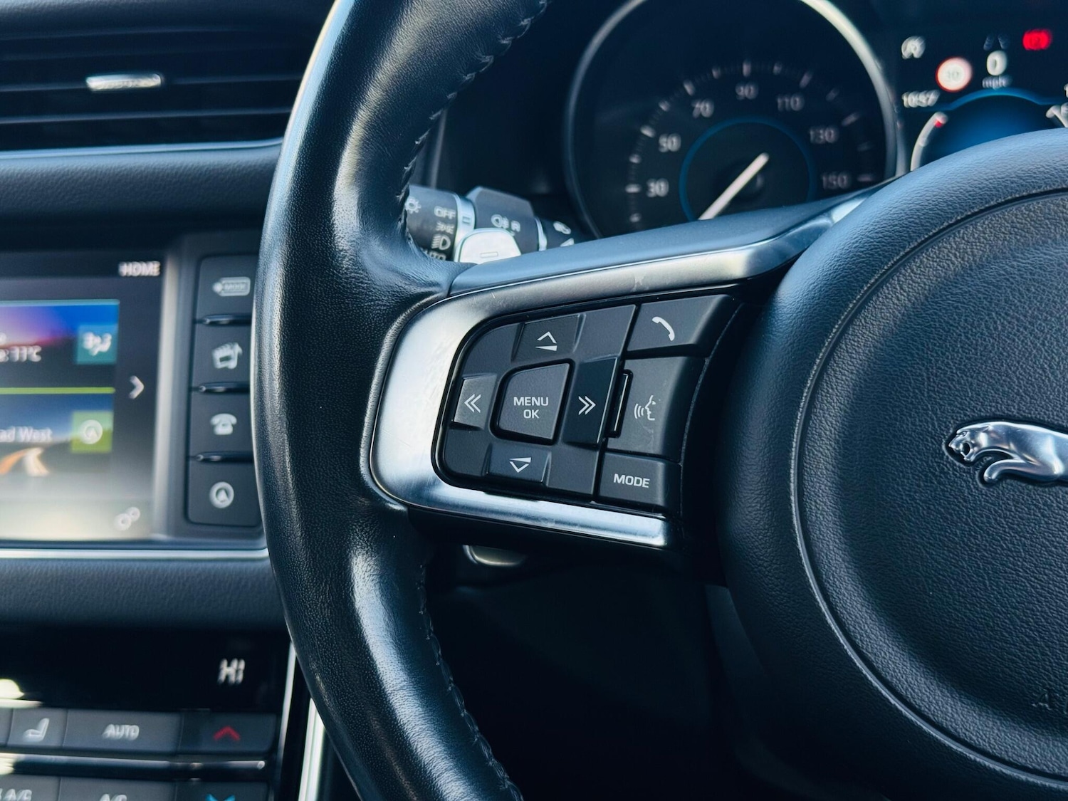 Used Jaguar XF 2017 for sale - 78062763: Photo 62