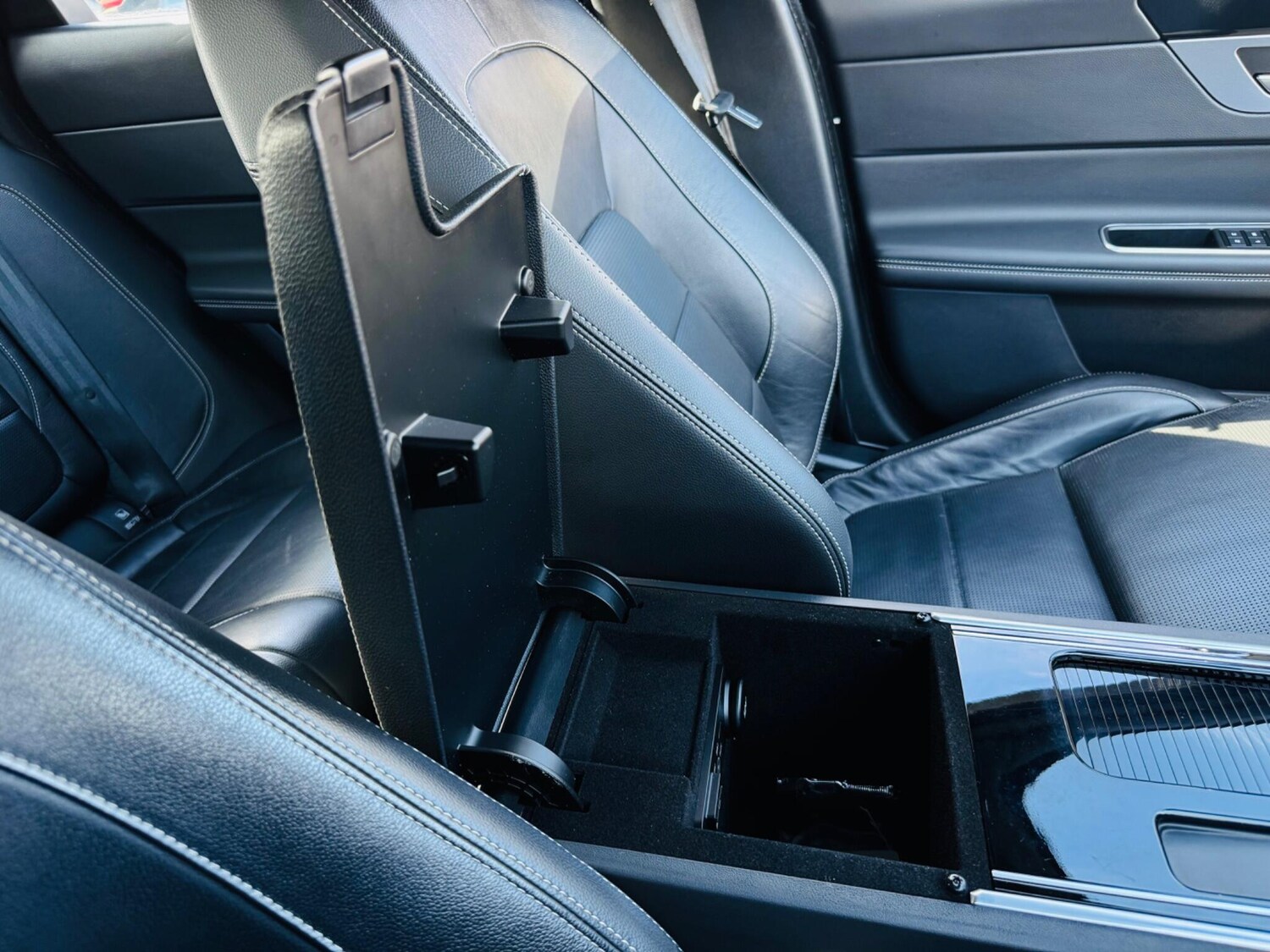 Used Jaguar XF 2017 for sale - 78062763: Photo 80