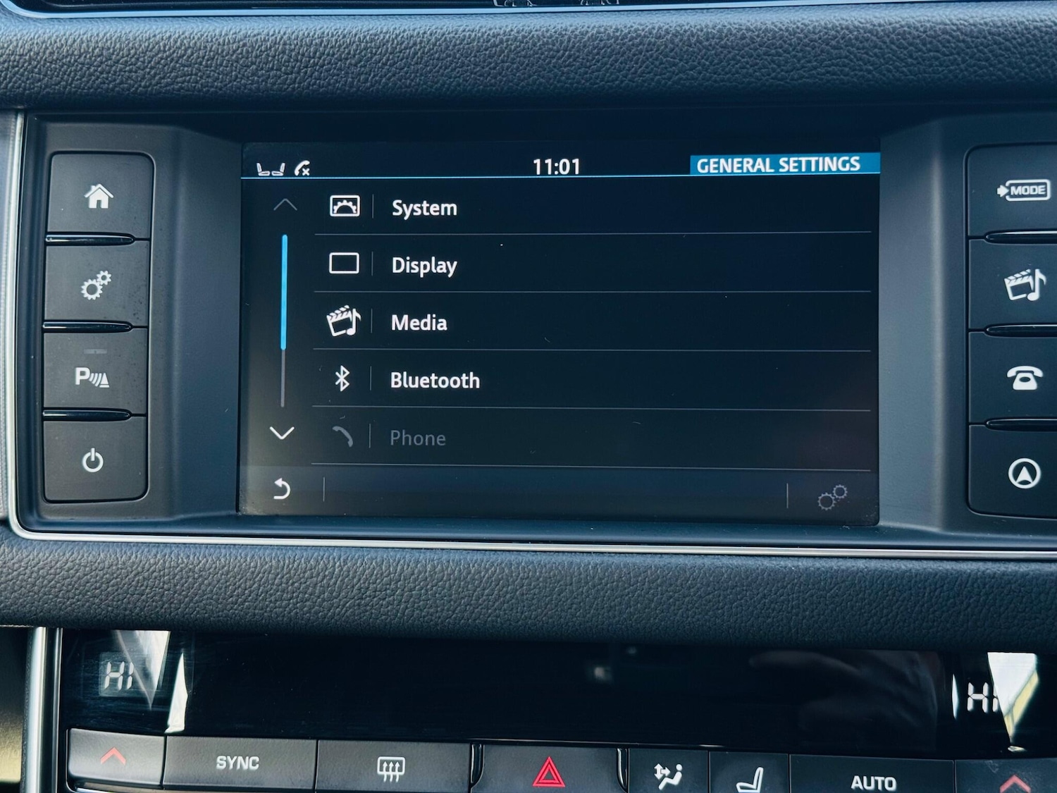 Used Jaguar XF 2017 for sale - 78062763: Photo 86