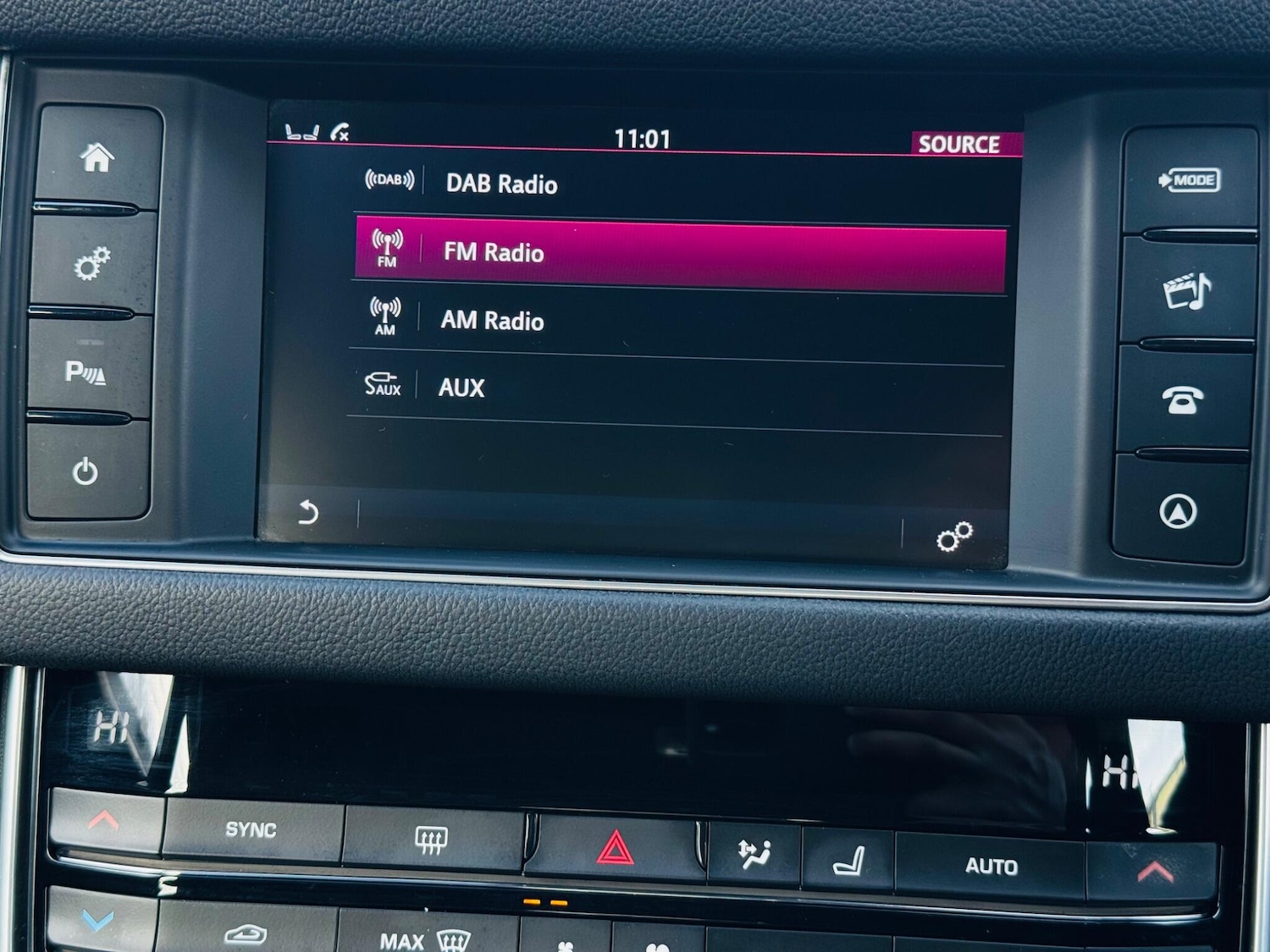 Used Jaguar XF 2017 for sale - 78062763: Photo 87