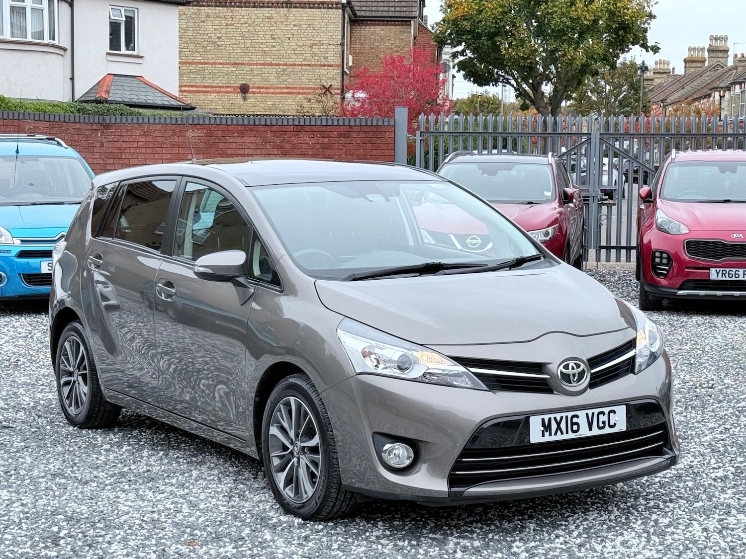 Used Toyota Verso 2016 for sale - 76260285: Photo 13